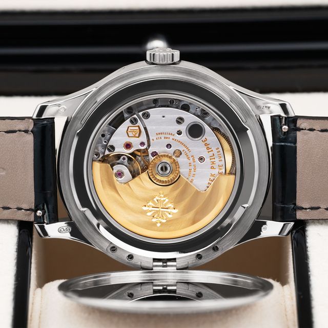 Patek Philippe Calatrava 5227G-010 Image 4